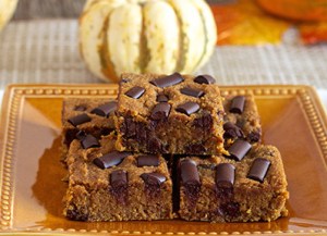 Fudgy Pumpkin Blondies (gluten, grain, dairy free, paleo) posted by Brian Brijbag