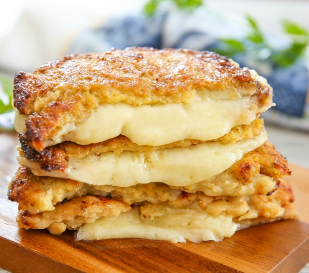 CAULIFLOWER CRUSTED GRILLED CHEESE&nbsp;SANDWICHES